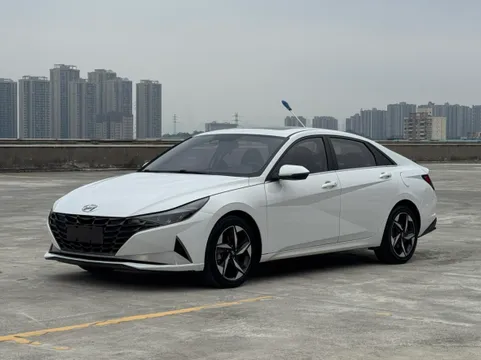 Hyundai Elantra (Avante)