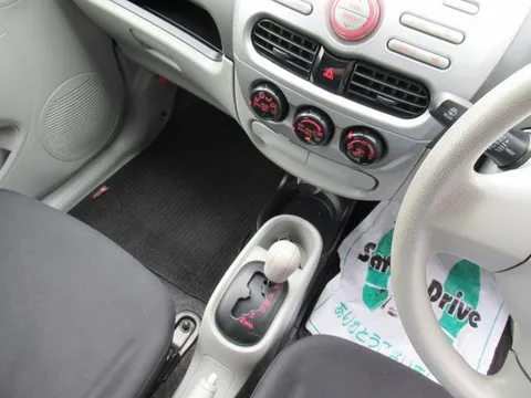 Mitsubishi I