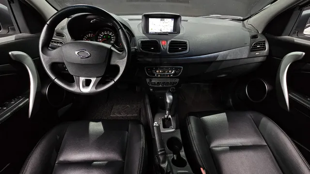 Renault SM3