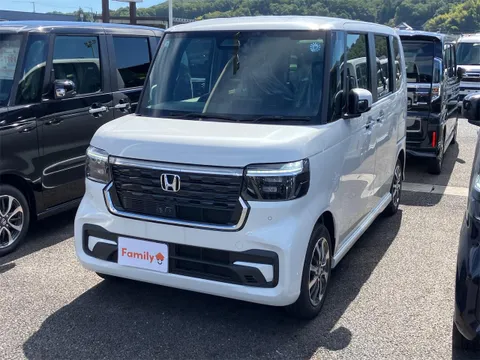 Honda N-BOX Custom