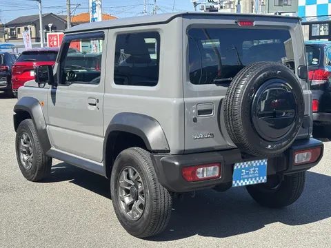 Suzuki Jimny Sierra