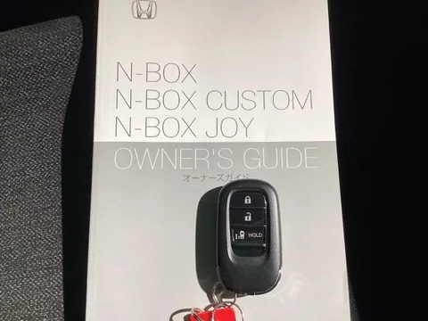 Honda N-BOX Custom