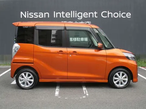 Nissan Dayz Roox