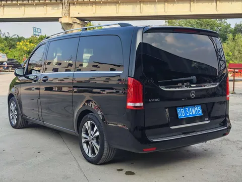 Mercedes-Benz V-Class