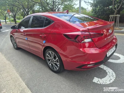 Hyundai Elantra (Avante)