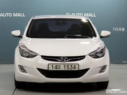 Hyundai Elantra (Avante)