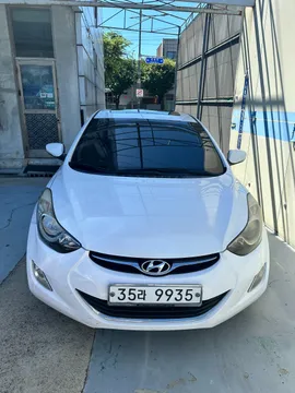 Hyundai Elantra (Avante)