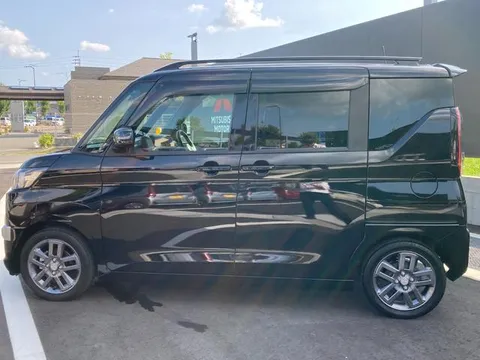 Mitsubishi Delica Mini