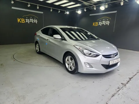 Hyundai Elantra (Avante)