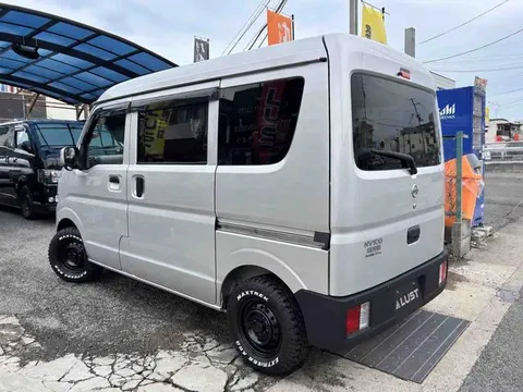 Nissan Clipper