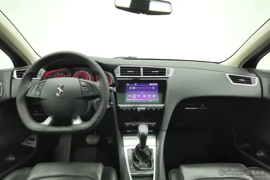 DS 4S