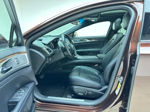Lincoln MKZ