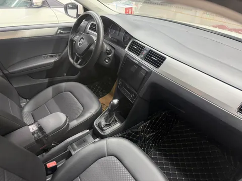 Volkswagen Santana