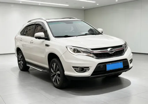 BYD S7