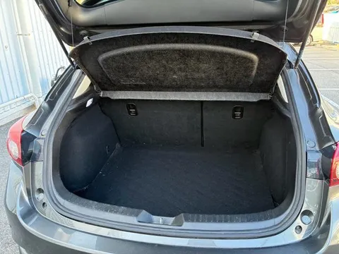 Mazda Axela Sport