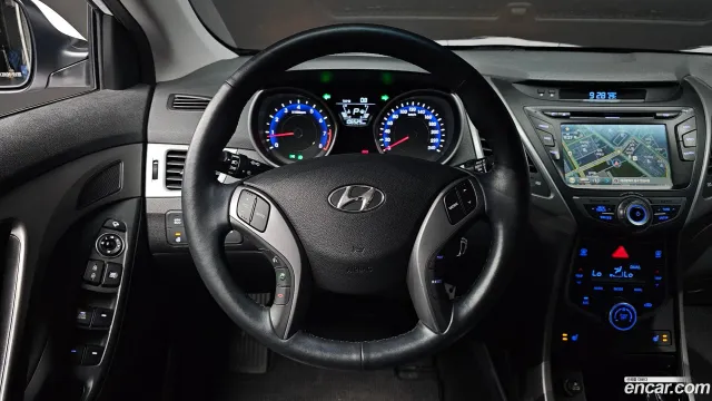Hyundai Elantra (Avante)