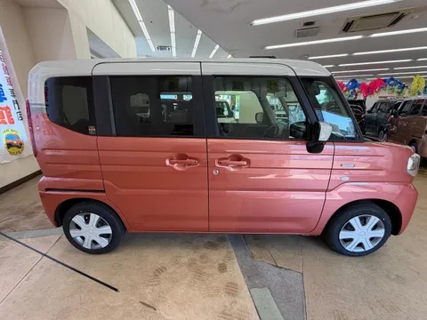 Suzuki Spacia