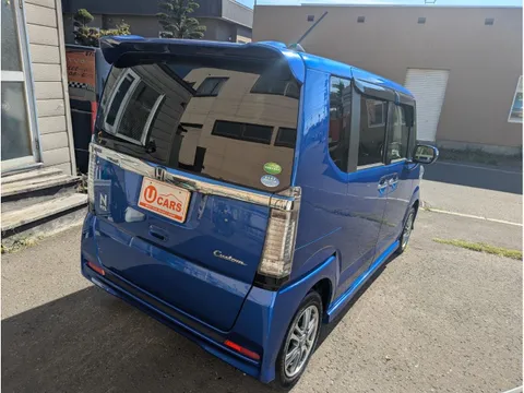 Honda N-BOX Custom