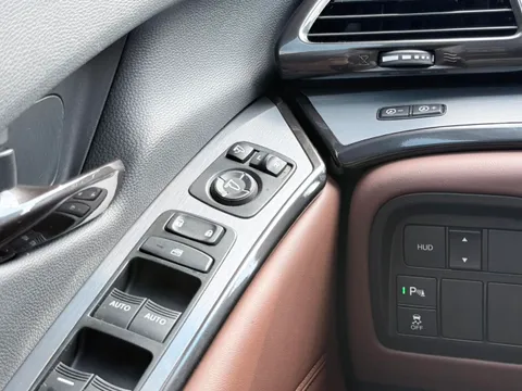 Acura CDX
