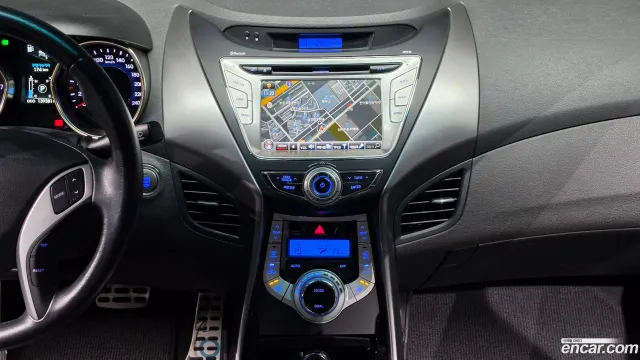 Hyundai Elantra (Avante)
