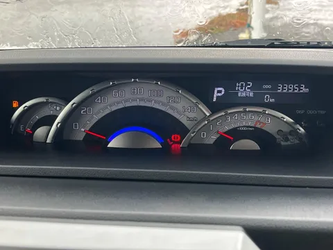 Toyota Pixis Mega