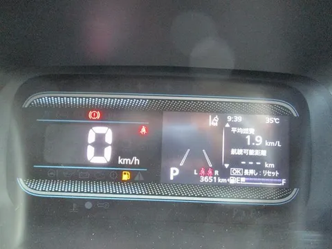 Suzuki Spacia