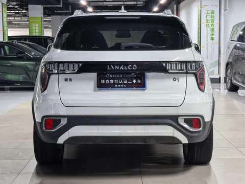 Lynk & Co 01