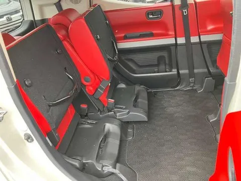 Honda N-BOX Slash