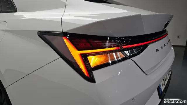 Hyundai Elantra (Avante)