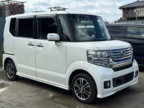 Honda N-BOX Plus Custom