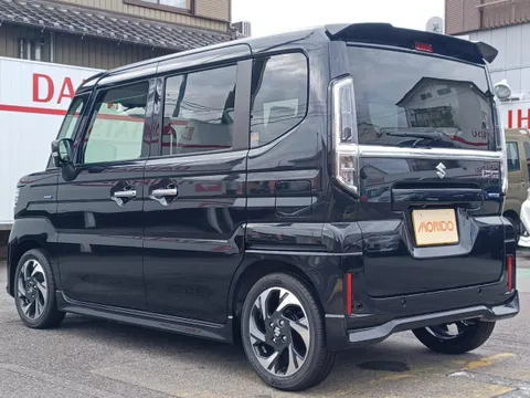 Suzuki Spacia Custom