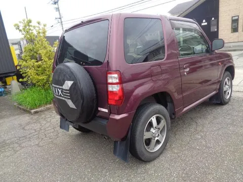 Nissan KIX