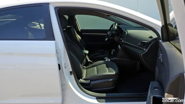 Hyundai Elantra (Avante)