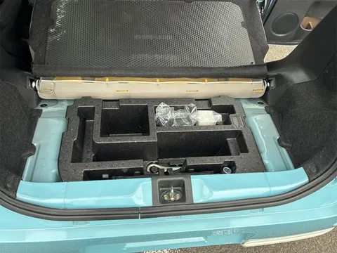 Daihatsu Mira Tocot