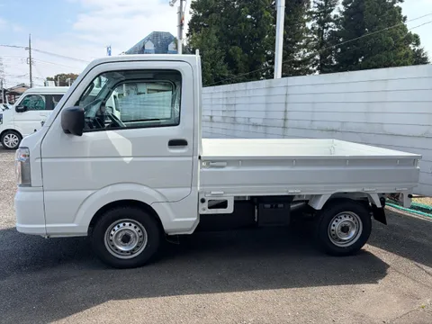 Mazda Scrum Truck