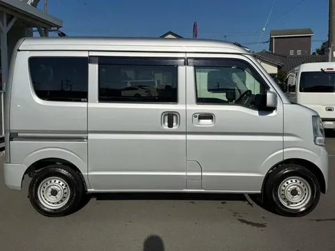 Nissan Clipper