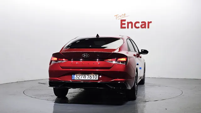 Hyundai Elantra (Avante)