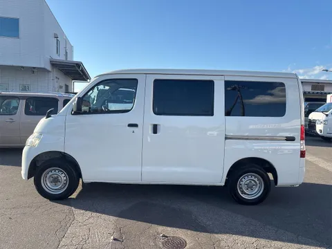 Toyota TownAce Van