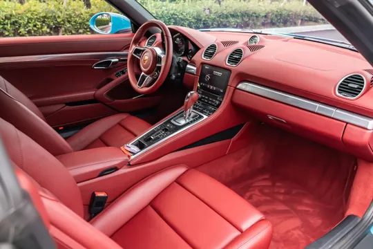 Porsche 718