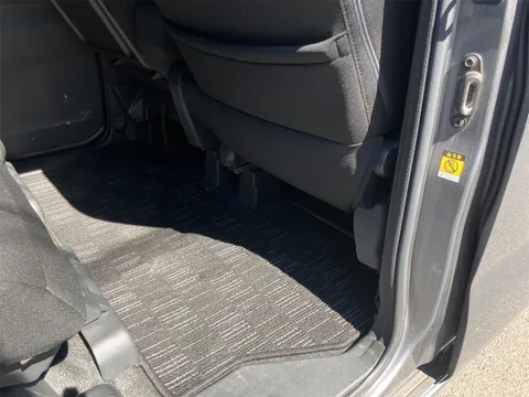 Toyota Pixis Mega