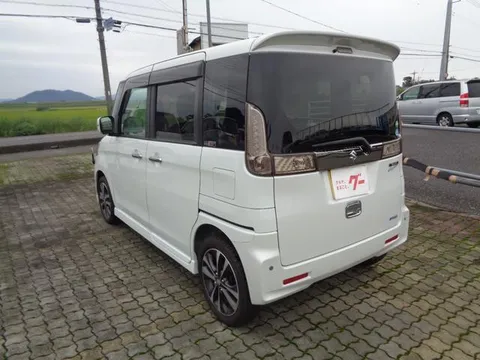 Suzuki Spacia Custom