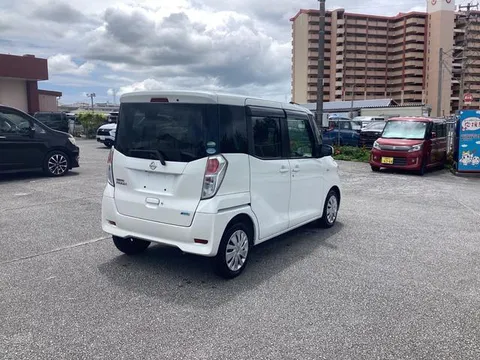 Nissan Dayz Roox