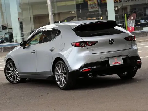 Mazda MAZDA3 Fastback