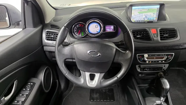 Renault SM3