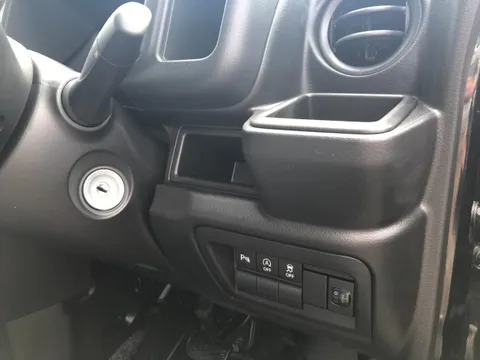 Nissan Clipper Van
