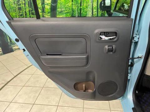 Daihatsu Mira Tocot
