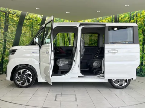 Suzuki Spacia Custom