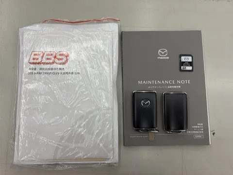 Mazda MX-5 (Roadster)