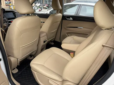 Baojun 730