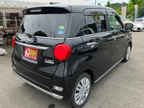 Daihatsu Cast